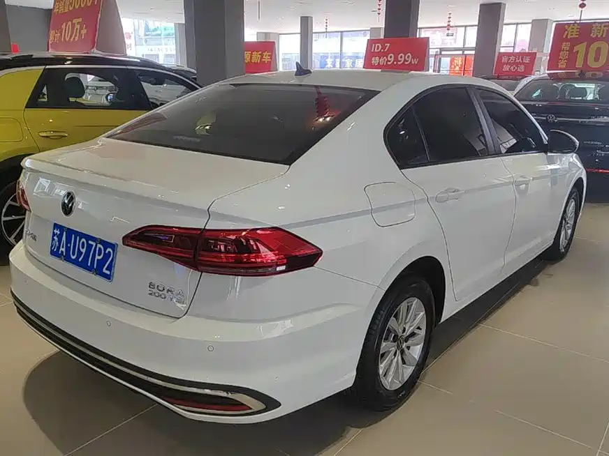 Volkswagen Bora 2023 200TSI DSG Comfort Edition 2024 - thumbnail 2