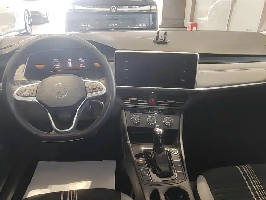 Volkswagen Bora 2023 200TSI DSG Comfort Edition 2024 - thumbnail 6