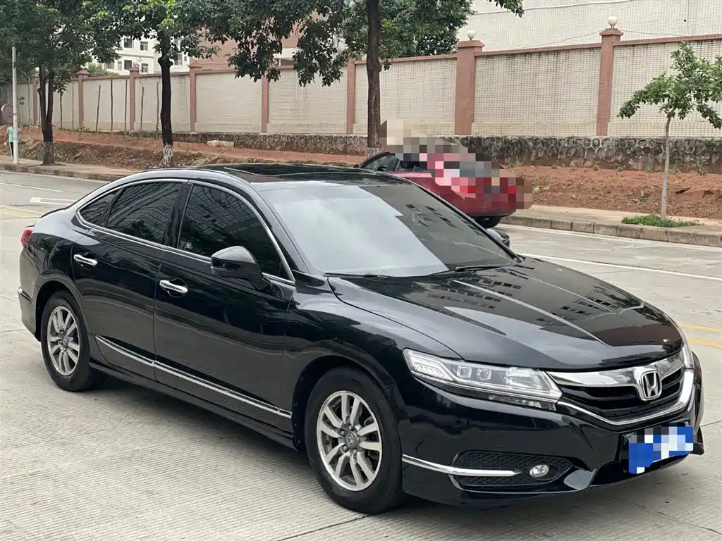 Honda Honda Inspire 2015 2.0L Luxury Edition 2016 - thumbnail 2