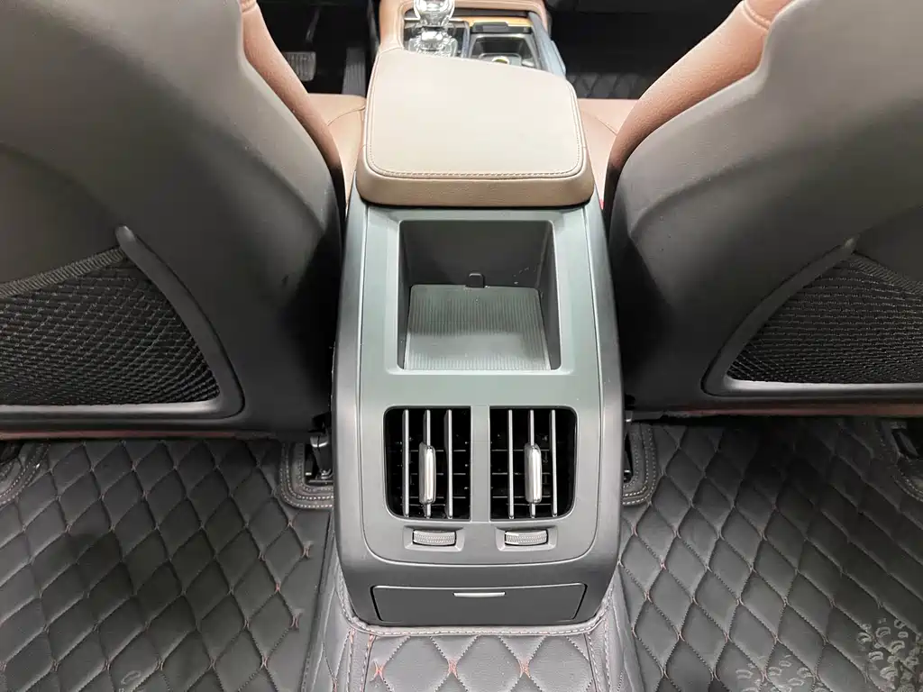 Volvo Volvo S90 2024 B5 Momentum Luxury Edition 2024 - thumbnail 20