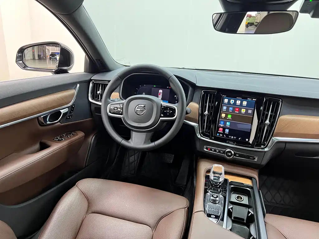 Volvo Volvo S90 2024 B5 Momentum Luxury Edition 2024 - thumbnail 23