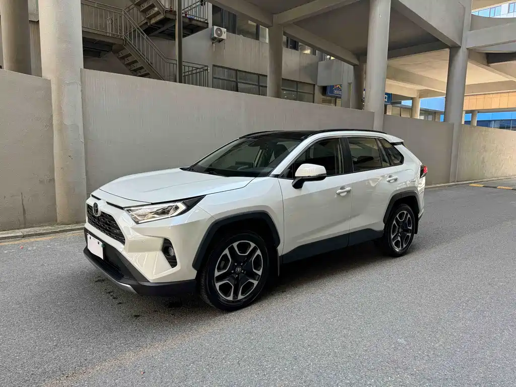 Toyota RAV4 2020 2.0L CVT AWD Premium Edition 2020