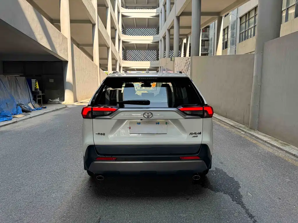 Toyota RAV4 2020 2.0L CVT AWD Premium Edition 2020 - thumbnail 5