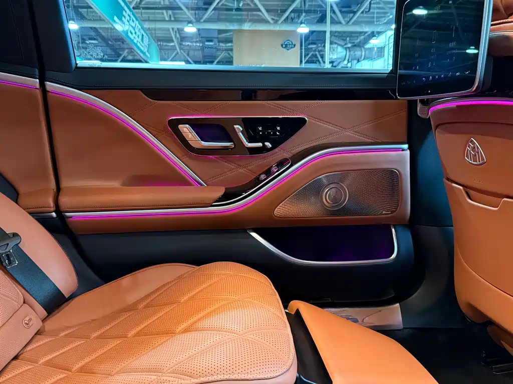 Mercedes-Benz Maybach S-Class 2022 S 480 4MATIC Intelligent Premium Special Edition 2022 - thumbnail 23