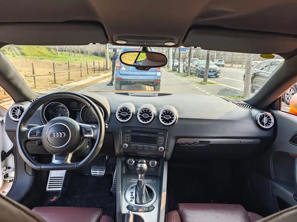 Audi Audi TT 2014 TT Coupe 45 TFSI quattro Comfort Line 2015 - thumbnail 4
