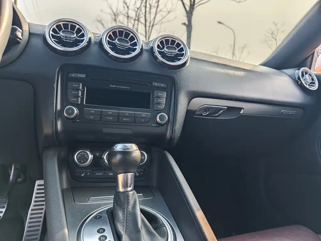 Audi Audi TT 2014 TT Coupe 45 TFSI quattro Comfort Line 2015 - thumbnail 16