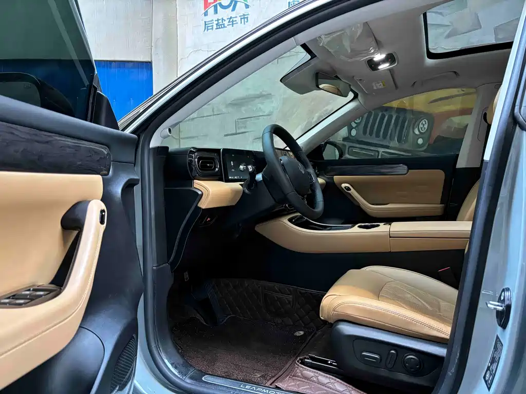 Leapmotor Leapmotor C11 2024 Extended Range 300 Premium Edition 2024 - thumbnail 7