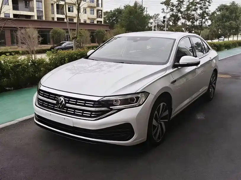 Volkswagen Volkswagen Sagitar 2025 Model Year Facelift 300TSI DSG Flying Edition 2026