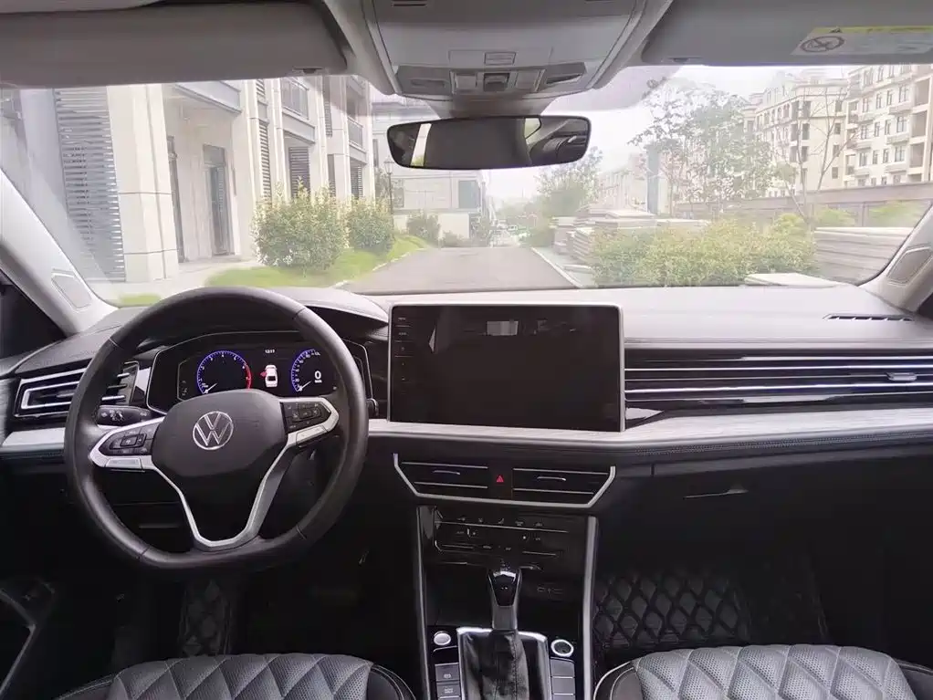 Volkswagen Volkswagen Sagitar 2025 Model Year Facelift 300TSI DSG Flying Edition 2026 - thumbnail 7