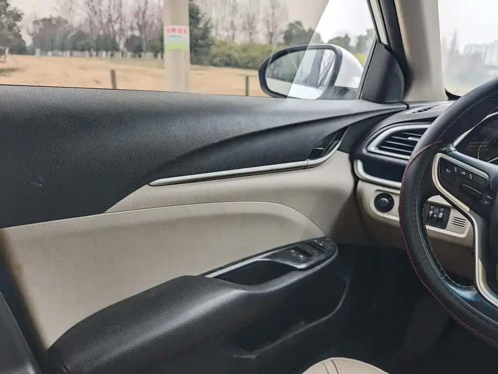 Buick Buick Excelle GT 2019 15T DCT Connected Elite Edition China V 2020 - thumbnail 8