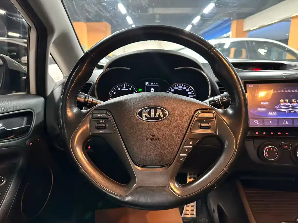Kia Kia K3 2016 1.6L Automatic Premium 2016 - thumbnail 10