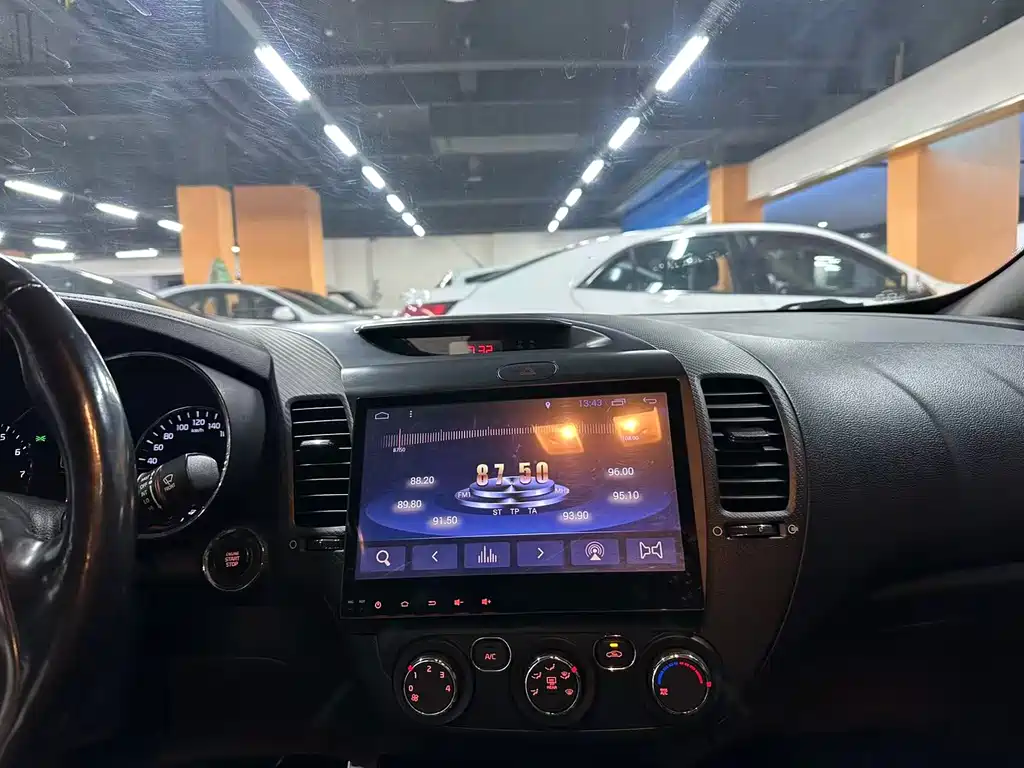 Kia Kia K3 2016 1.6L Automatic Premium 2016 - thumbnail 11