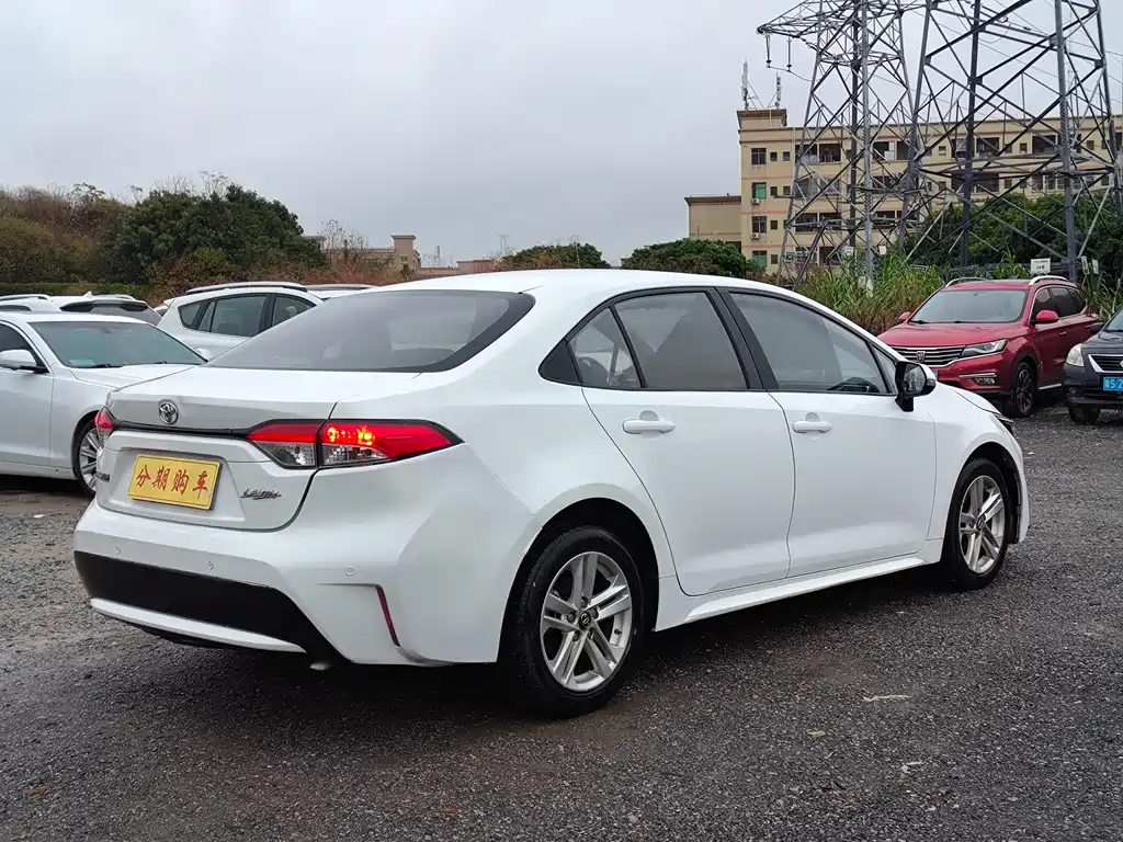 Toyota Toyota Corolla 2022 TNGA 1.5L CVT Leading Edition 2022 - thumbnail 5