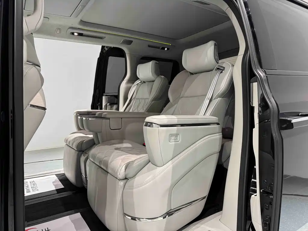 Volvo Volvo EM90 2025 Ultra Six-Seat 2025 - thumbnail 19