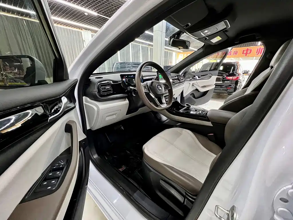 BYD BYD Qin PLUS 2024 Glory Edition DM-i 55KM Leading Model 2024 - thumbnail 10