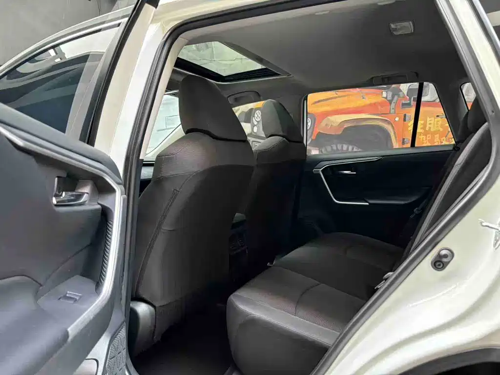 Toyota RAV4 2020 2.0L CVT AWD Fashion Edition 2020 - thumbnail 5