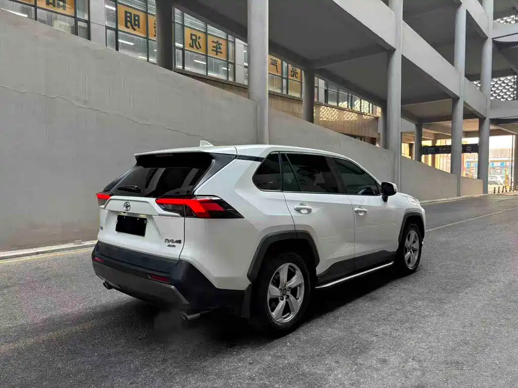 Toyota RAV4 2020 2.0L CVT AWD Fashion Edition 2020 - thumbnail 8