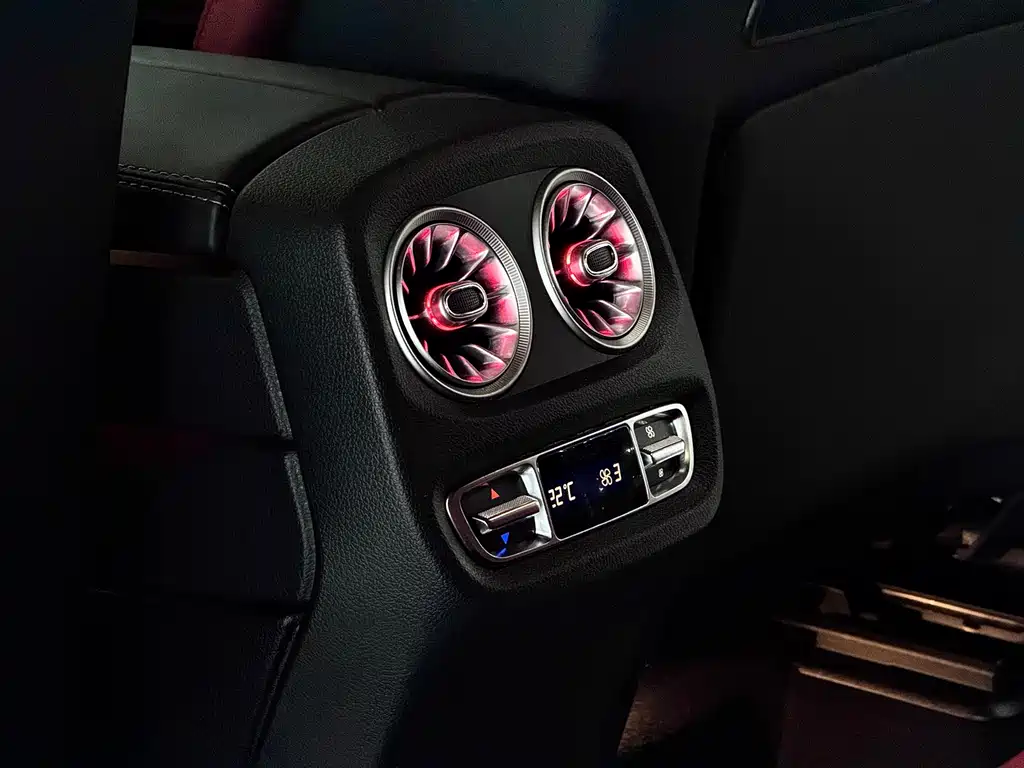 Mercedes-Benz Mercedes-Benz G-Class AMG 2023 AMG G 63 2024 - thumbnail 21