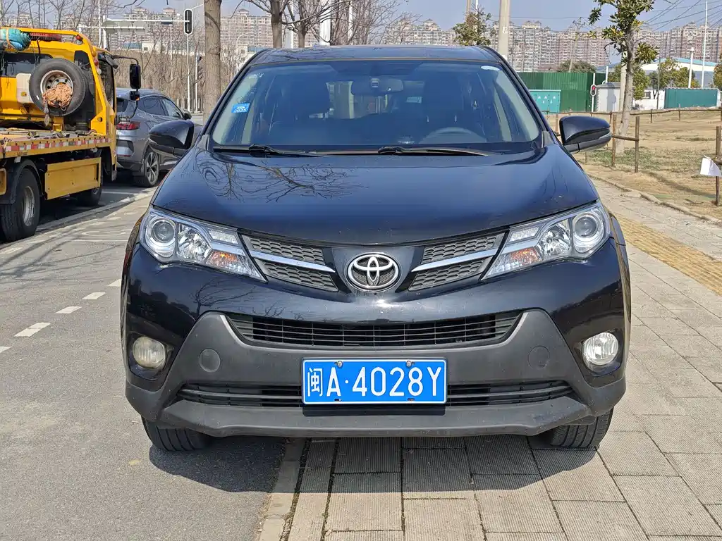 Toyota RAV4 2015 2.5L Automatic AWD Premium Edition 2015 - thumbnail 2