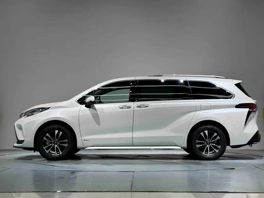 Toyota Toyota Granvia 2024 2.5L Hybrid Premium PLUS AWD 2026 - thumbnail 17