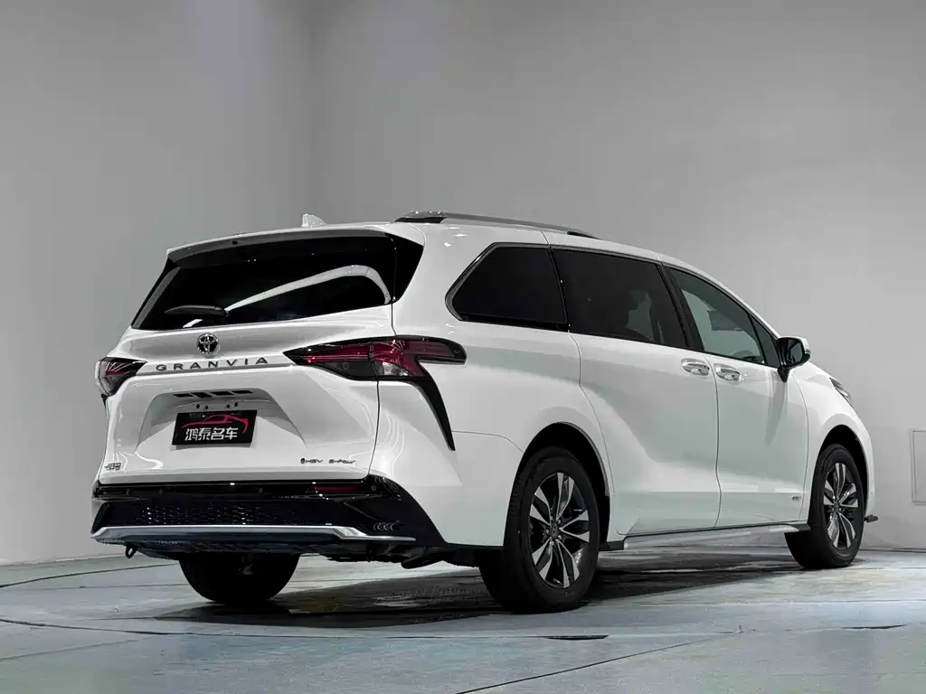 Toyota Toyota Granvia 2024 2.5L Hybrid Premium PLUS AWD 2026 - thumbnail 19