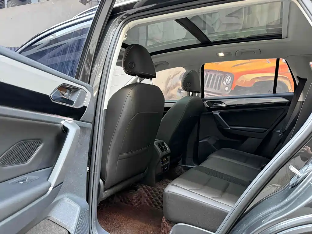 Volkswagen Tayron 2020 330TSI Two-Wheel Drive Luxury Intelligent Connection Edition 2020 - thumbnail 8