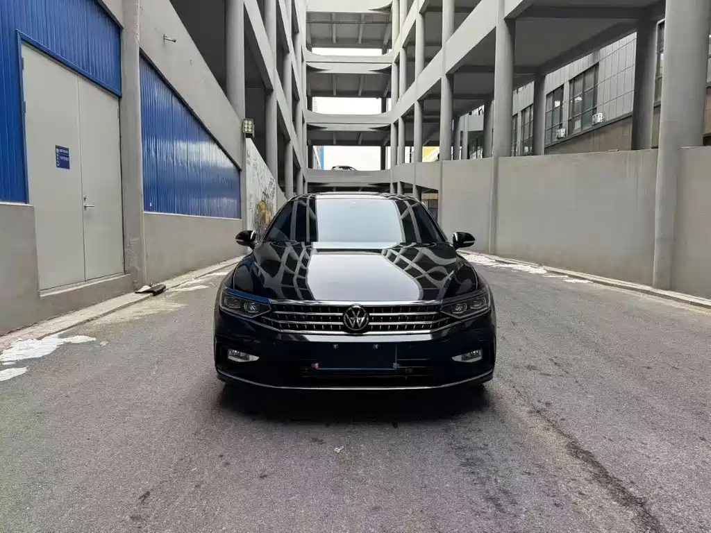 Volkswagen Magotan 2023 2 Million Units Anniversary Edition 380TSI DSG Flagship Model 2022 - thumbnail 2