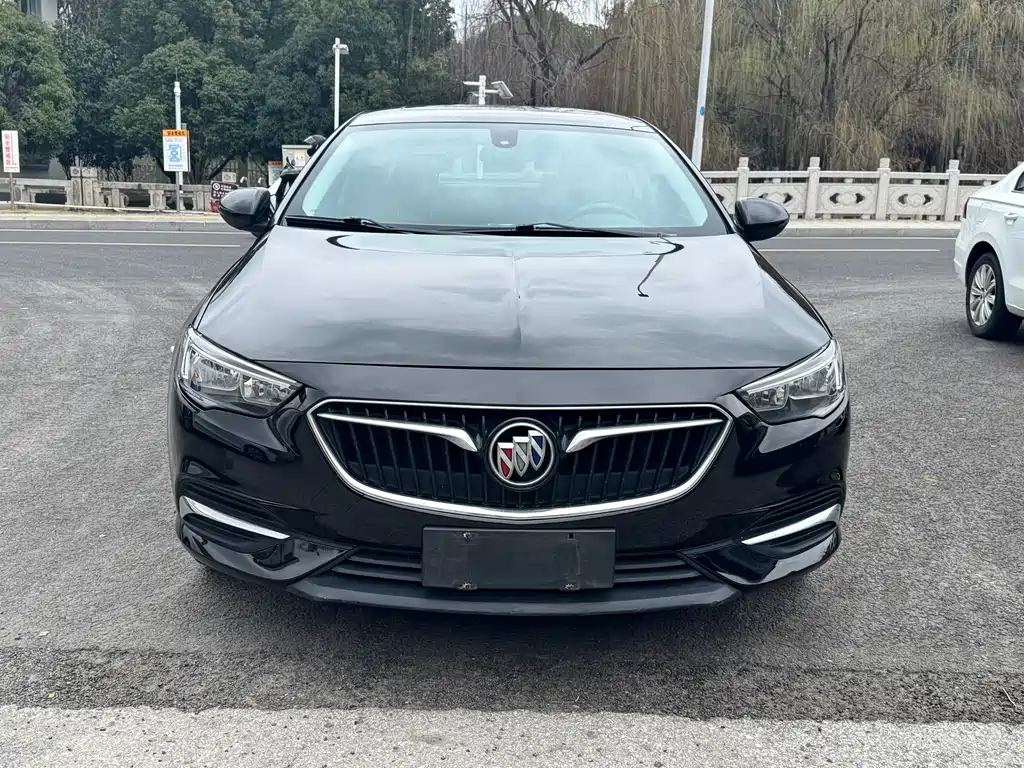 Buick Buick Regal 2017 20T Essence Edition 2018 - thumbnail 2