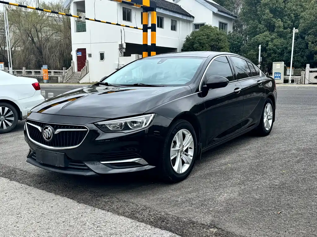 Buick Buick Regal 2017 20T Essence Edition 2018 - thumbnail 3