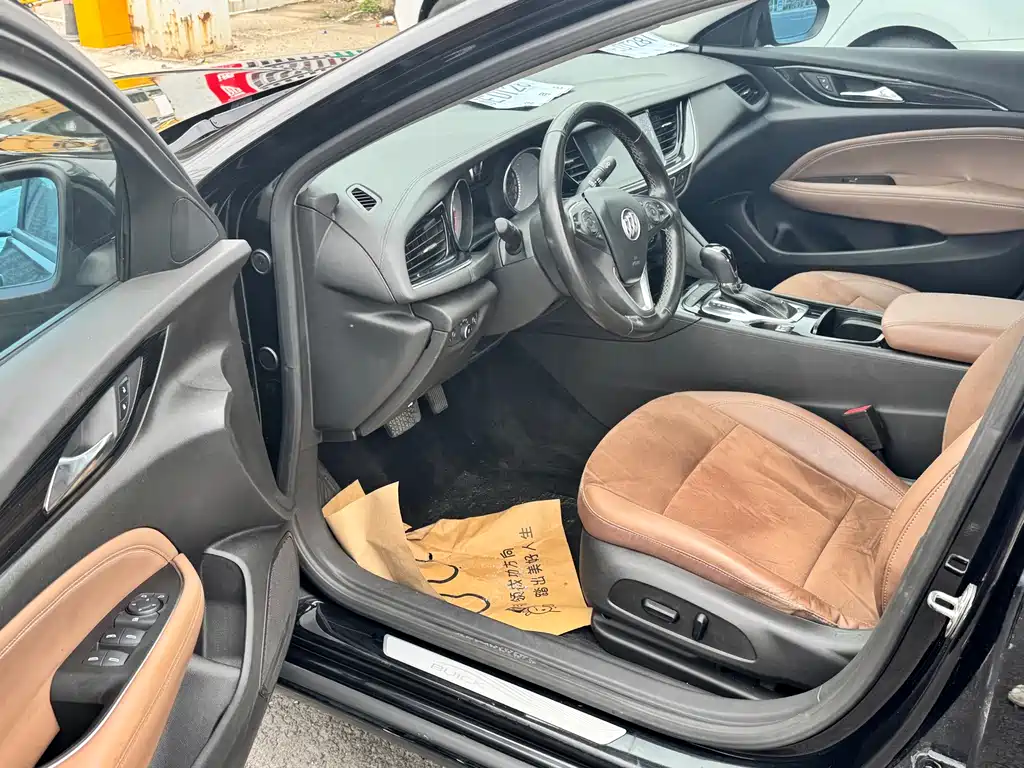 Buick Buick Regal 2017 20T Essence Edition 2018 - thumbnail 7