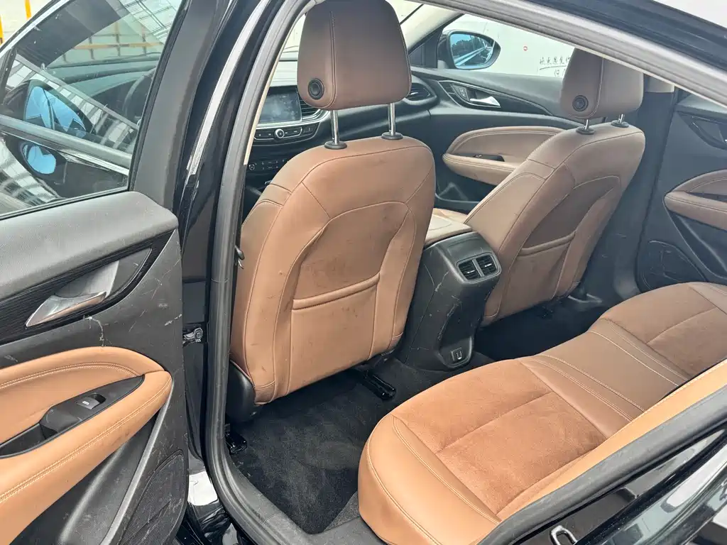 Buick Buick Regal 2017 20T Essence Edition 2018 - thumbnail 8