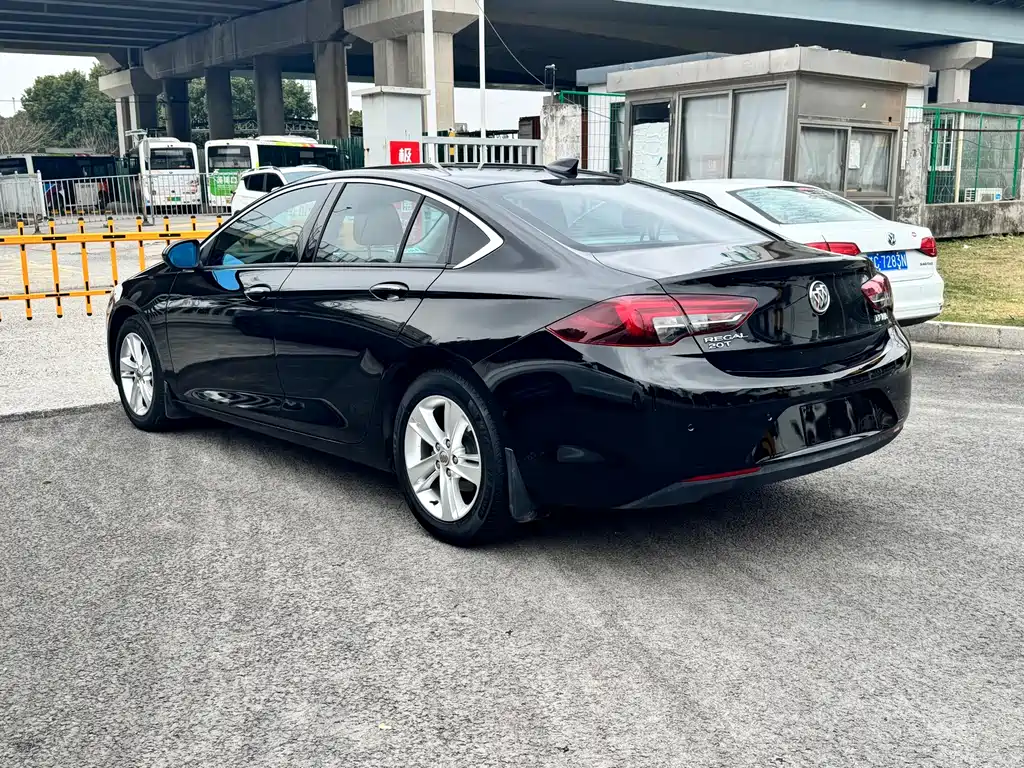 Buick Buick Regal 2017 20T Essence Edition 2018 - thumbnail 14