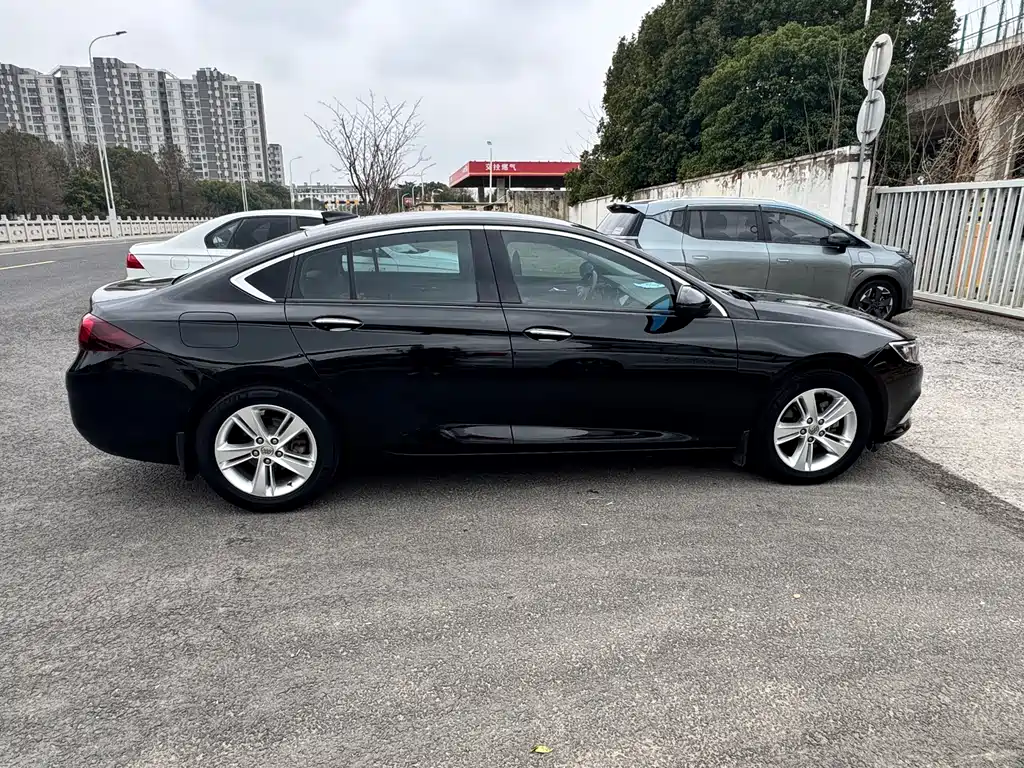 Buick Buick Regal 2017 20T Essence Edition 2018 - thumbnail 17
