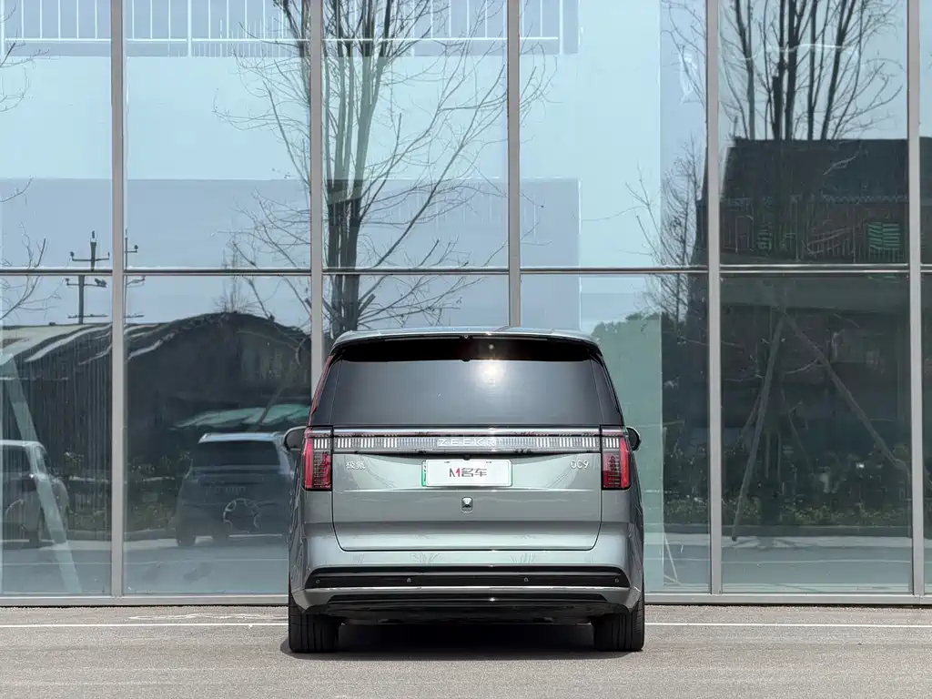 Zeekr Zeekr 009 2024 Model Seven-seat Aisle Version AWD 108kWh 2024 - thumbnail 4