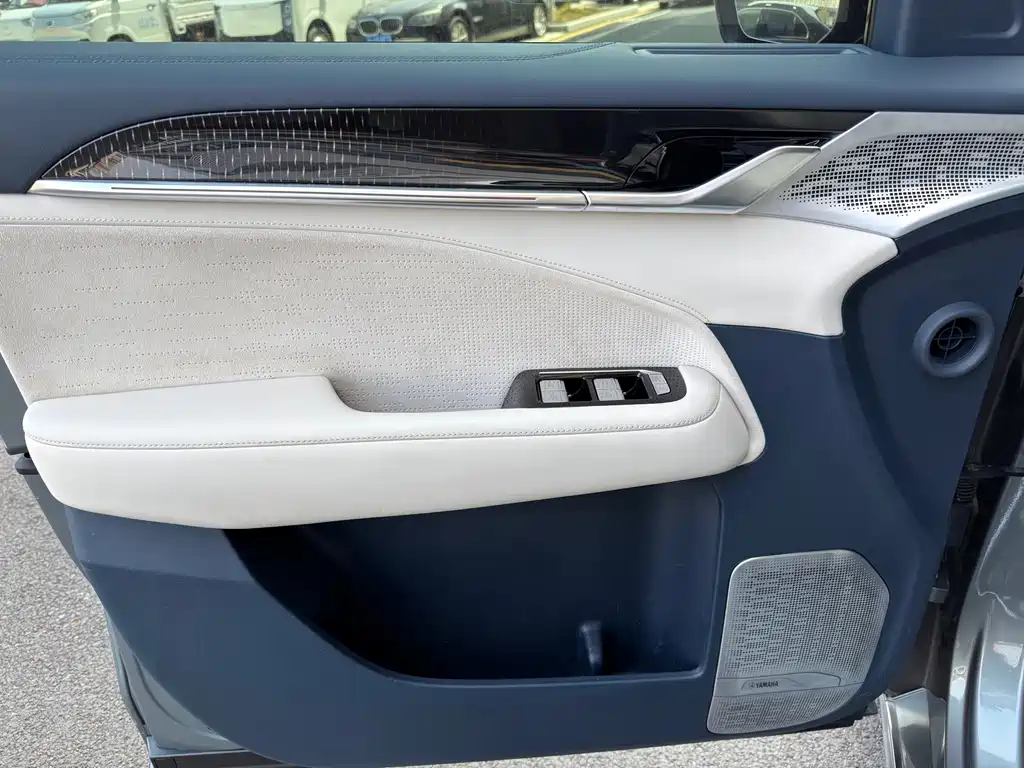 Zeekr Zeekr 009 2024 Model Seven-seat Aisle Version AWD 108kWh 2024 - thumbnail 7