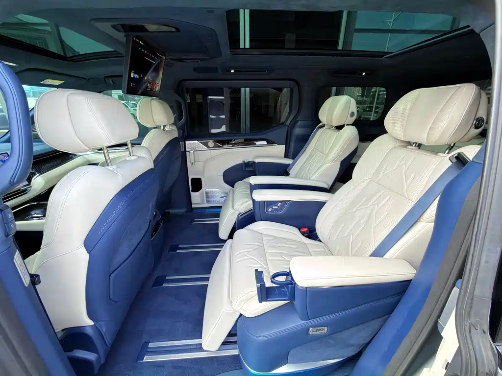 Zeekr Zeekr 009 2024 Model Seven-seat Aisle Version AWD 108kWh 2024 - thumbnail 8