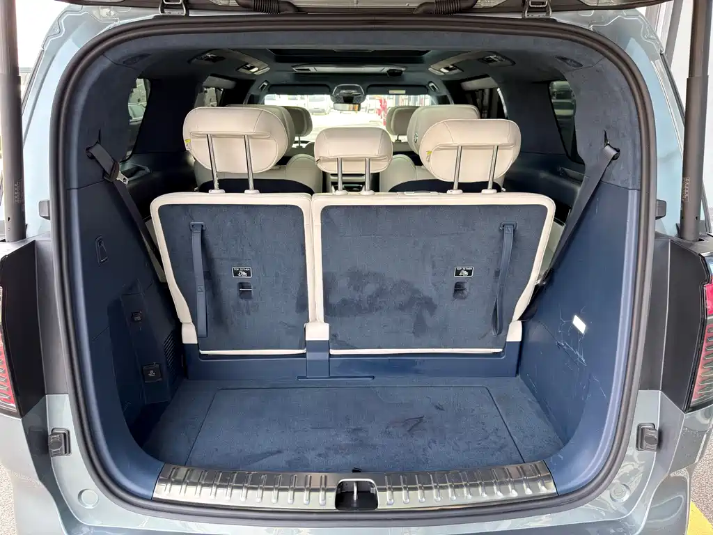 Zeekr Zeekr 009 2024 Model Seven-seat Aisle Version AWD 108kWh 2024 - thumbnail 19