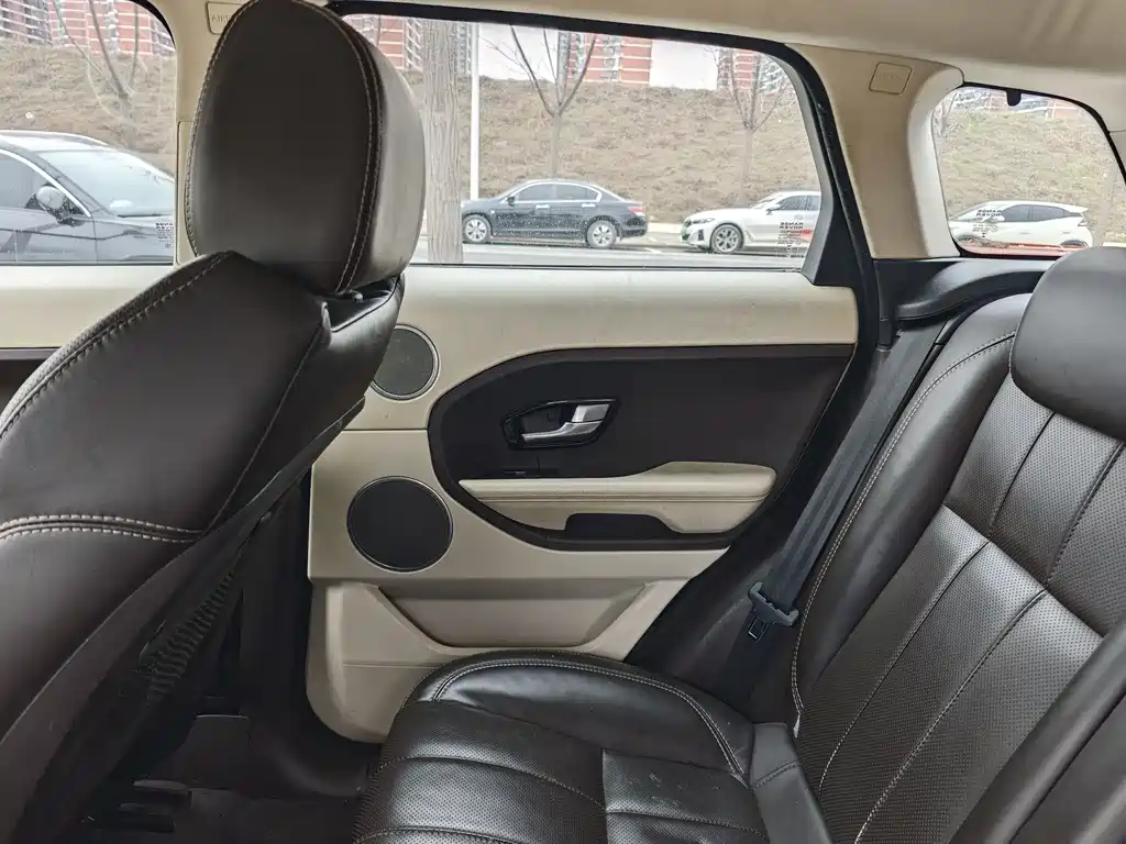Land Rover Range Rover Evoque 2015 2.0T Dynamic Premium Limited Edition 2015 - thumbnail 14
