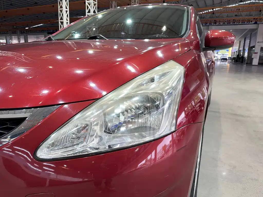 Nissan Nissan Tiida 2014 1.6L CVT Comfort Edition 2015 - thumbnail 5