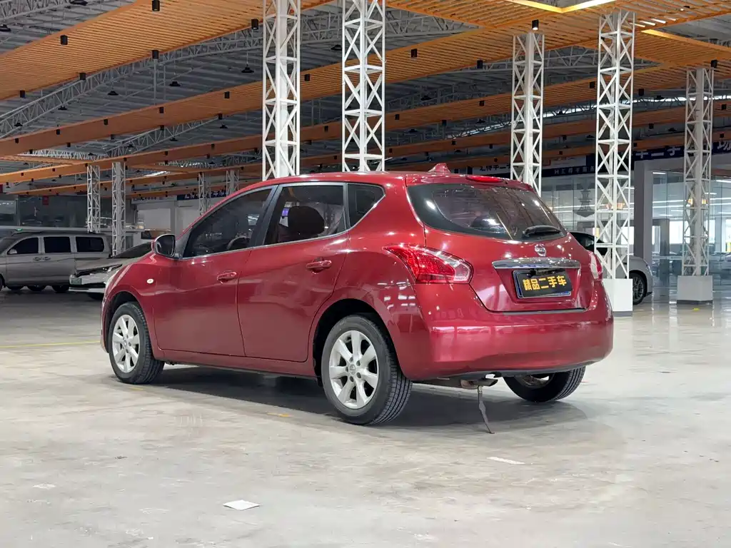 Nissan Nissan Tiida 2014 1.6L CVT Comfort Edition 2015 - thumbnail 10