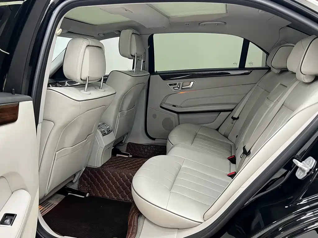 Mercedes-Benz Mercedes-Benz E-Class 2015 Facelift E 200 L 2016 - thumbnail 8