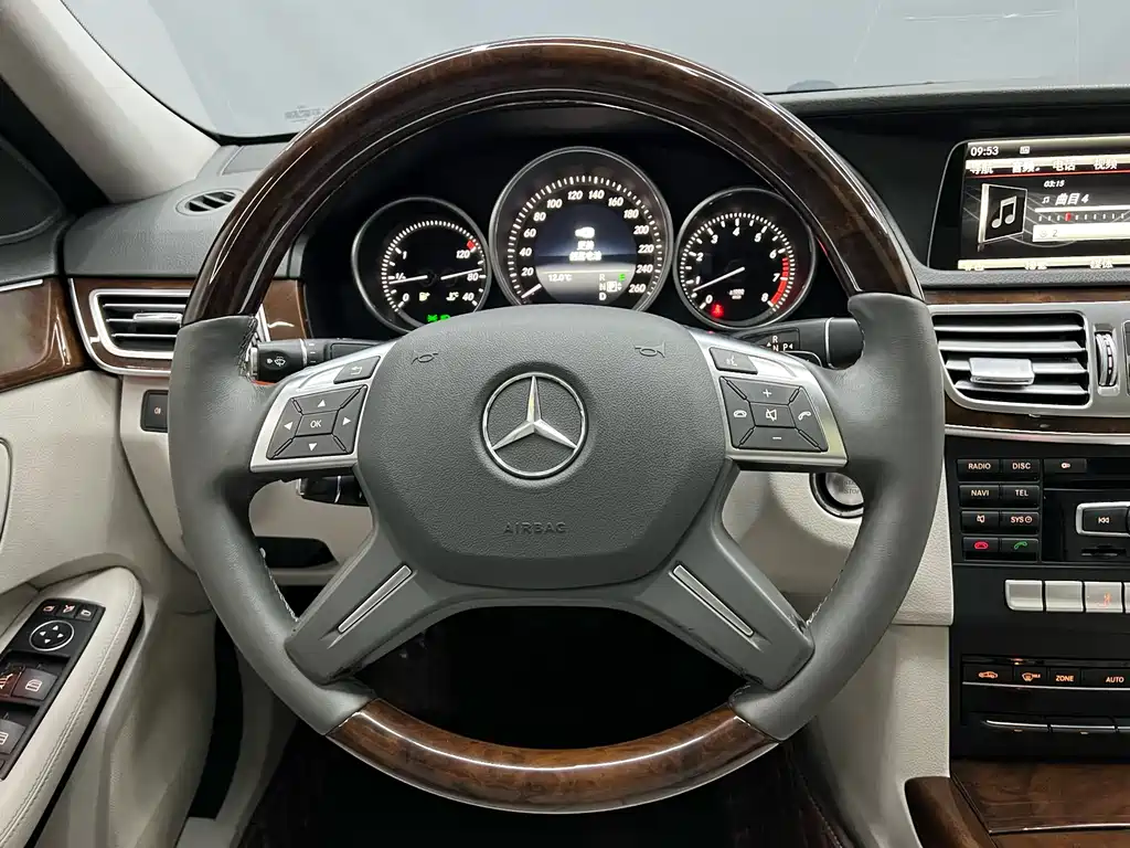 Mercedes-Benz Mercedes-Benz E-Class 2015 Facelift E 200 L 2016 - thumbnail 15