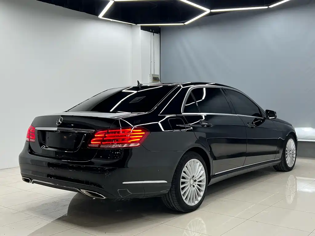 Mercedes-Benz Mercedes-Benz E-Class 2015 Facelift E 200 L 2016 - thumbnail 17