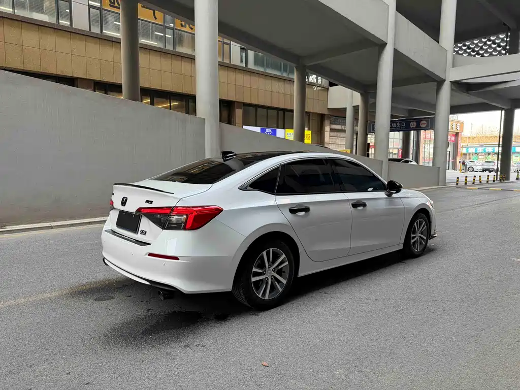 Honda Honda Civic 2023 240TURBO CVT Sporty C-Pillar Special Edition 2025 - thumbnail 5