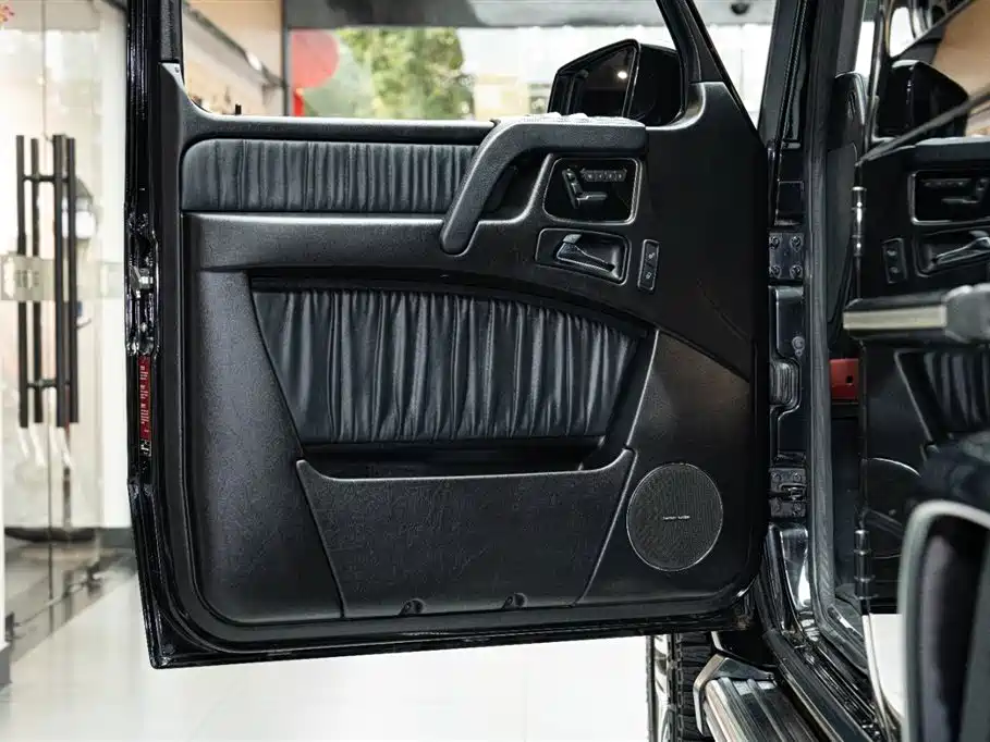 Mercedes-Benz Mercedes-Benz G-Class AMG 2013 AMG G 63 2015 - thumbnail 10