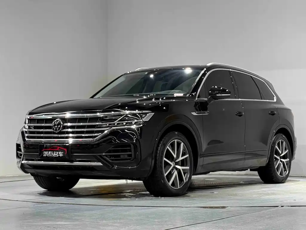 Volkswagen Volkswagen Touareg 2022 3.0TSI R-Line Sport Package 2023 - thumbnail 2
