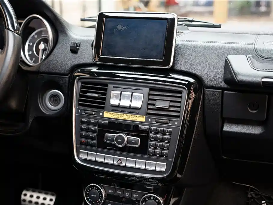 Mercedes-Benz Mercedes-Benz G-Class AMG 2013 AMG G 63 2015 - thumbnail 13