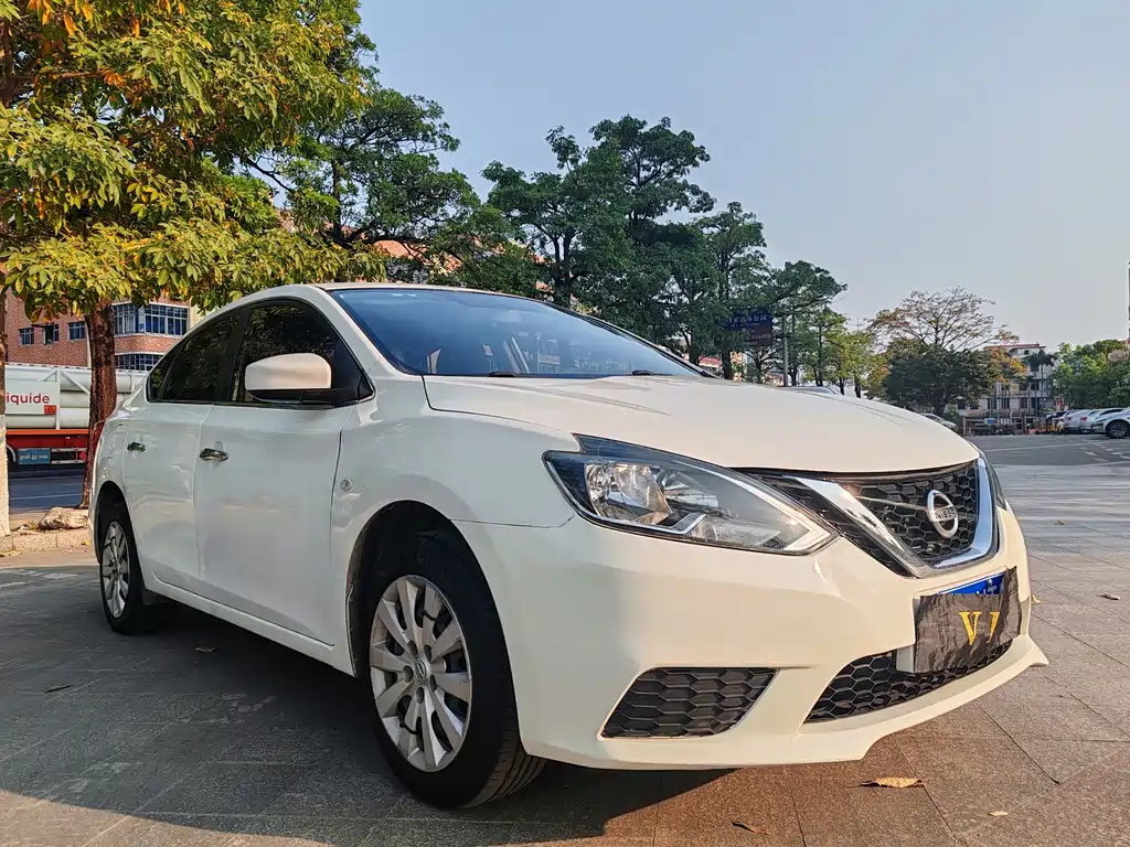 Nissan Nissan Sylphy 2022 Classic 1.6XE CVT Comfort Edition 2022 - thumbnail 2