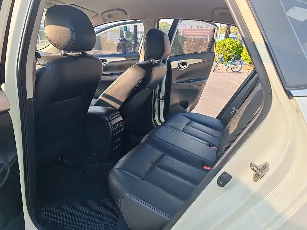 Nissan Nissan Sylphy 2022 Classic 1.6XE CVT Comfort Edition 2022 - thumbnail 9