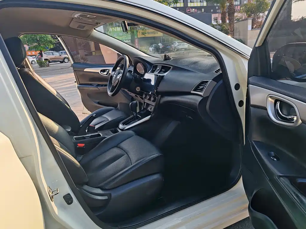 Nissan Nissan Sylphy 2022 Classic 1.6XE CVT Comfort Edition 2022 - thumbnail 11